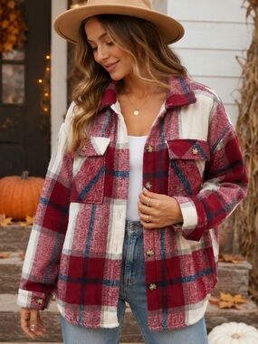 Eden & Olivia Sherpa Lined Plaid Shacket Jacket Oversized Small Cozy Fall